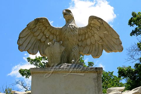 Outdoor natural carved marble eagle statue